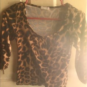 An Olivia Rae v-neck/ crop top. Size small
